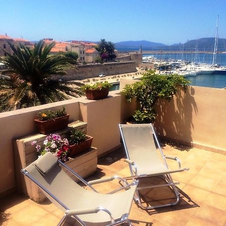 La Terrazza Sul Porto - Guest House Alghero Bagian luar foto